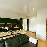 Apartmán Wspolna 54a - Free Parking - Dla 6 Osob - 450 Metrow Od Dworca Centralnego I Zlotych Tarasow - Better