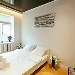 Wspolna 54a - Free Parking - Dla 6 Osob - 450 Metrow Od Dworca Centralnego I Zlotych Tarasow - Better Apartmán