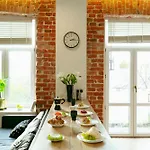 Wspolna 54a - Free Parking - Dla 6 Osob - 450 Metrow Od Dworca Centralnego I Zlotych Tarasow - Better Apartmán