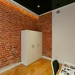 Apartamento Wspólna 54a - Free Parking - Dla 6 Osób - 450 Metrów Od Dworca Centralnego I Złotych Tarasów - Better Varsóvia