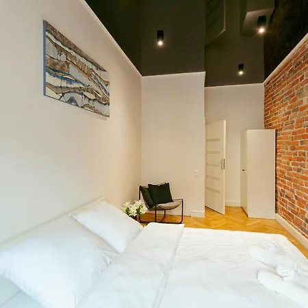 Wspolna 54a - Free Parking - Dla 6 Osob - 450 Metrow Od Dworca Centralnego I Zlotych Tarasow - Better وارسو