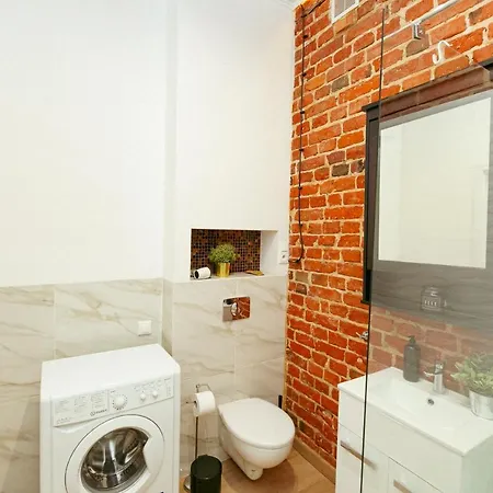 Wspolna 54a - Free Parking - Dla 6 Osob - 450 Metrow Od Dworca Centralnego I Zlotych Tarasow - Better Apartamento *