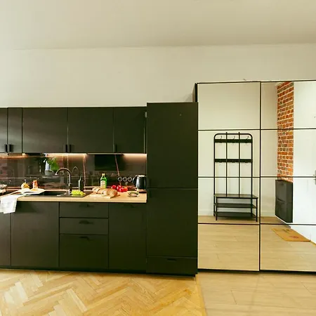 شقة Wspolna 54a - Free Parking - Dla 6 Osob - 450 Metrow Od Dworca Centralnego I Zlotych Tarasow - Better