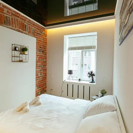 Wspolna 54a - Free Parking - Dla 6 Osob - 450 Metrow Od Dworca Centralnego I Zlotych Tarasow - Better * وارسو