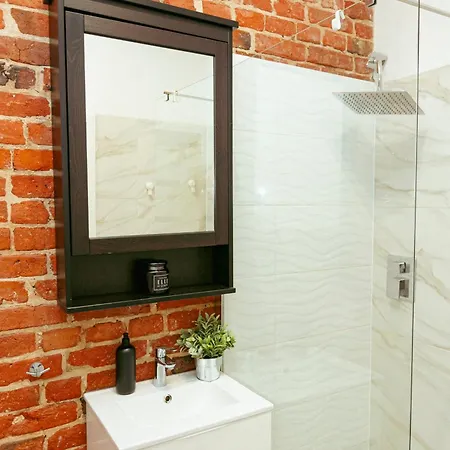Wspolna 54a - Free Parking - Dla 6 Osob - 450 Metrow Od Dworca Centralnego I Zlotych Tarasow - Better Apartamento