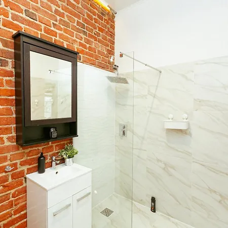 Wspolna 54a - Free Parking - Dla 6 Osob - 450 Metrow Od Dworca Centralnego I Zlotych Tarasow - Better شقة *