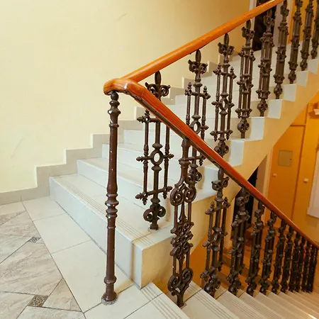Apartment Wspolna 54a: With Free Parking Warsaw